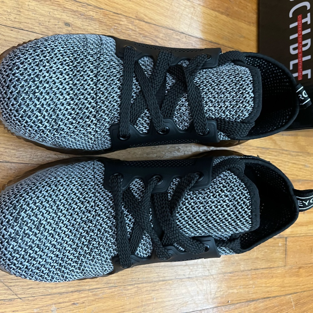 Brand new Indestructible Shoes, mens 8, steel toe caps